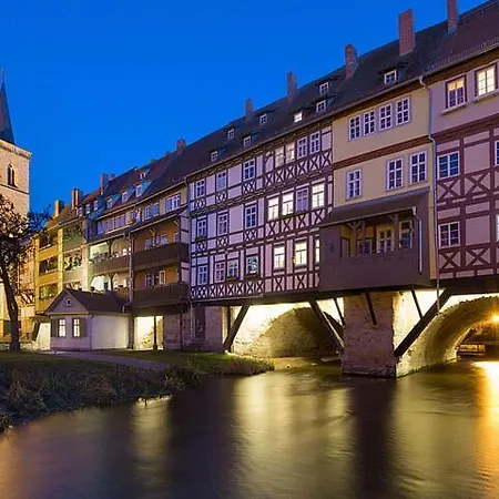 Schoene Helle Ferienwohnung 64qm Mit Kingsize Bett, Smart-tv, Wlan Und Sehr Ruhige Lage Apartment *