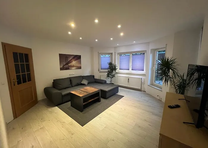 Apartament Schoene Helle Ferienwohnung 64qm Mit Kingsize Bett, Smart-tv, Wlan Und Sehr Ruhige Lage *